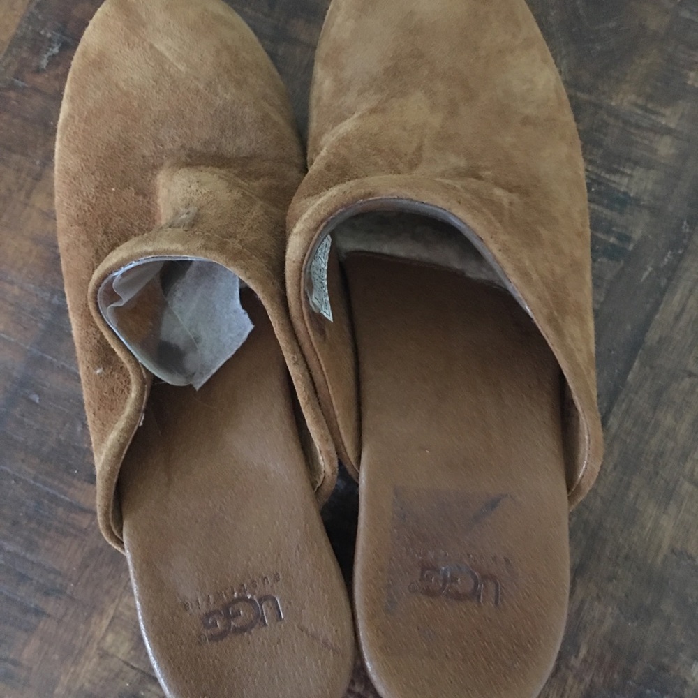 Ladies Suede Ugg Clogs